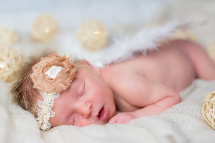 Süßes Babyfoto – so wird aus dem Baby ein Prinzesschen