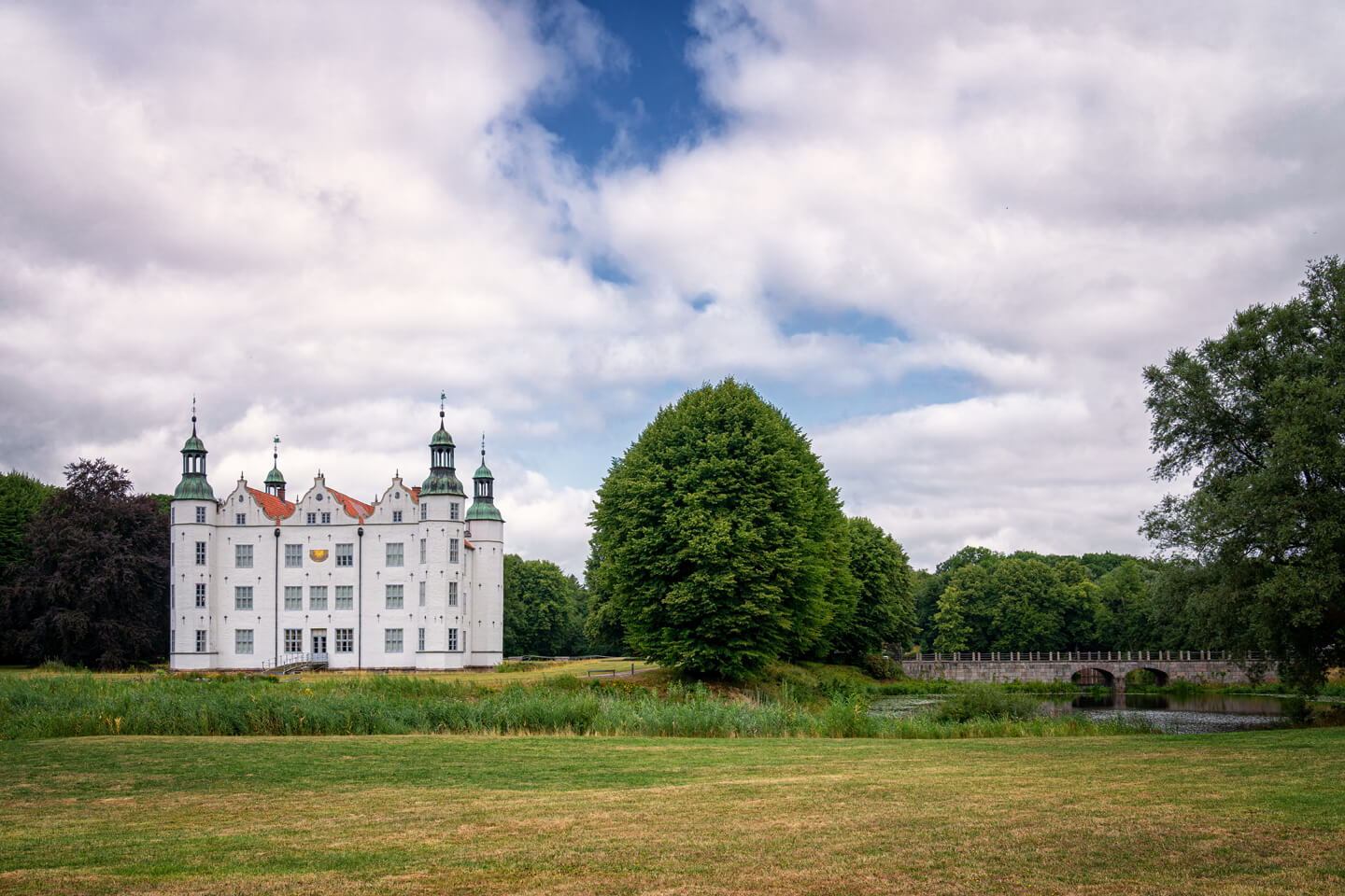 Ahrensburger Schloss mit Schlossgraben