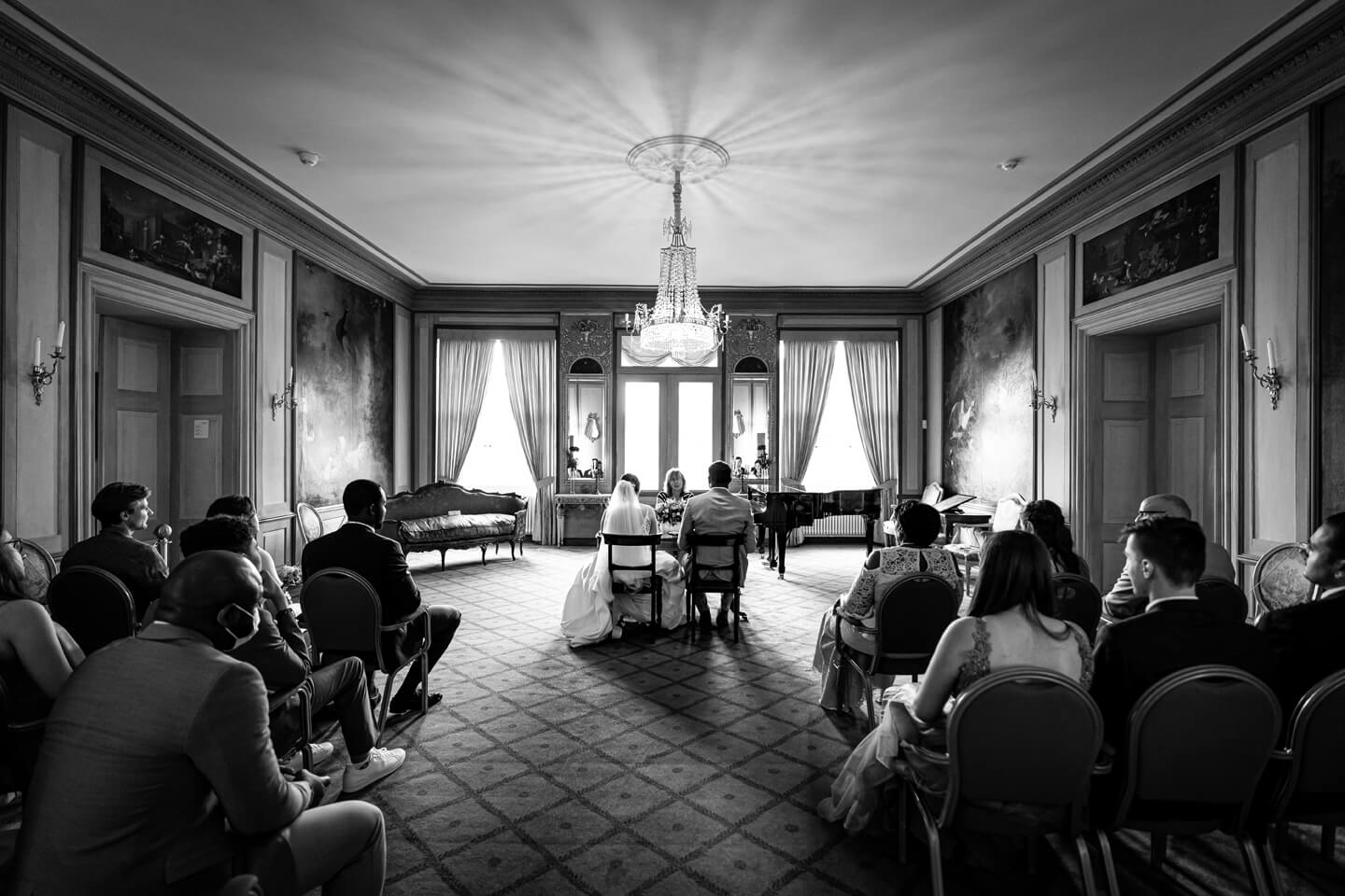 Tolle Kulisse für eine standesamtliche Hochzeit: der Gartensaal im Schloss Ahrensburg