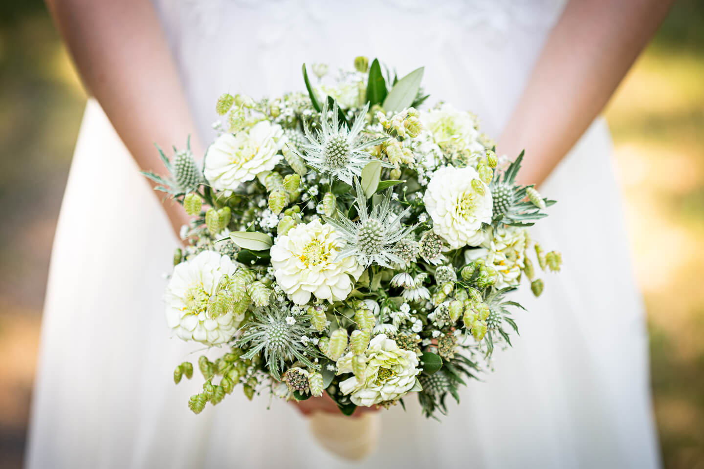 Brautstrauß in grün-weiß